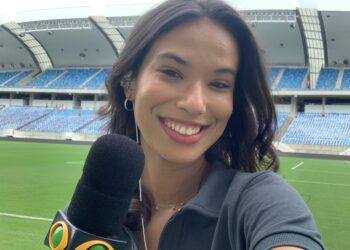 Produtora e diretora do Programa Jogo aberto, Cecília assume uma nova missão na 98 FM Natal. Foto: Redes Sociais