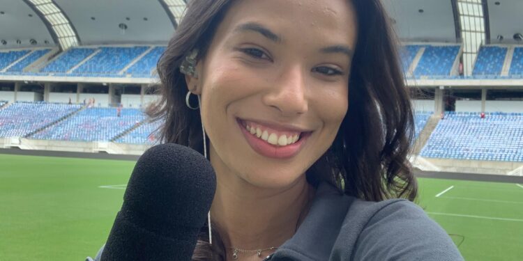 Produtora e diretora do Programa Jogo aberto, Cecília assume uma nova missão na 98 FM Natal. Foto: Redes Sociais