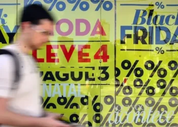 Lojas mantém promoções da Black Friday até o fim de novembro. - Foto: Agência Brasil.