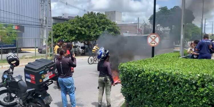 Greve nacional dos entregadores de aplicativo. - Foto: Elias Bernardo.