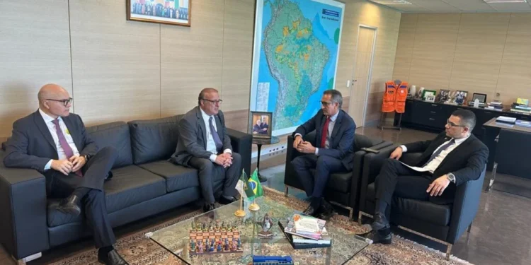 Paulinho Freire com o ministro da Integração Regional, Waldez Góes - Foto: Divulgação