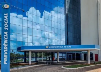 INSS irá devolver descontos irregulares de abril
Rafa Neddermeyer/Agência Brasil