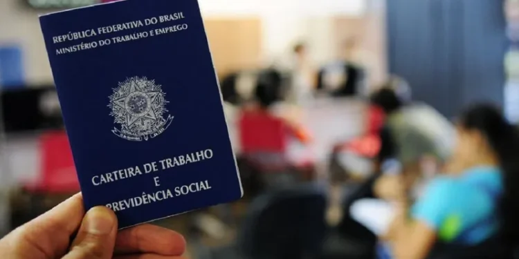 Foto: Carteira de trabalho
Pedro Ventura / Agência Brasil